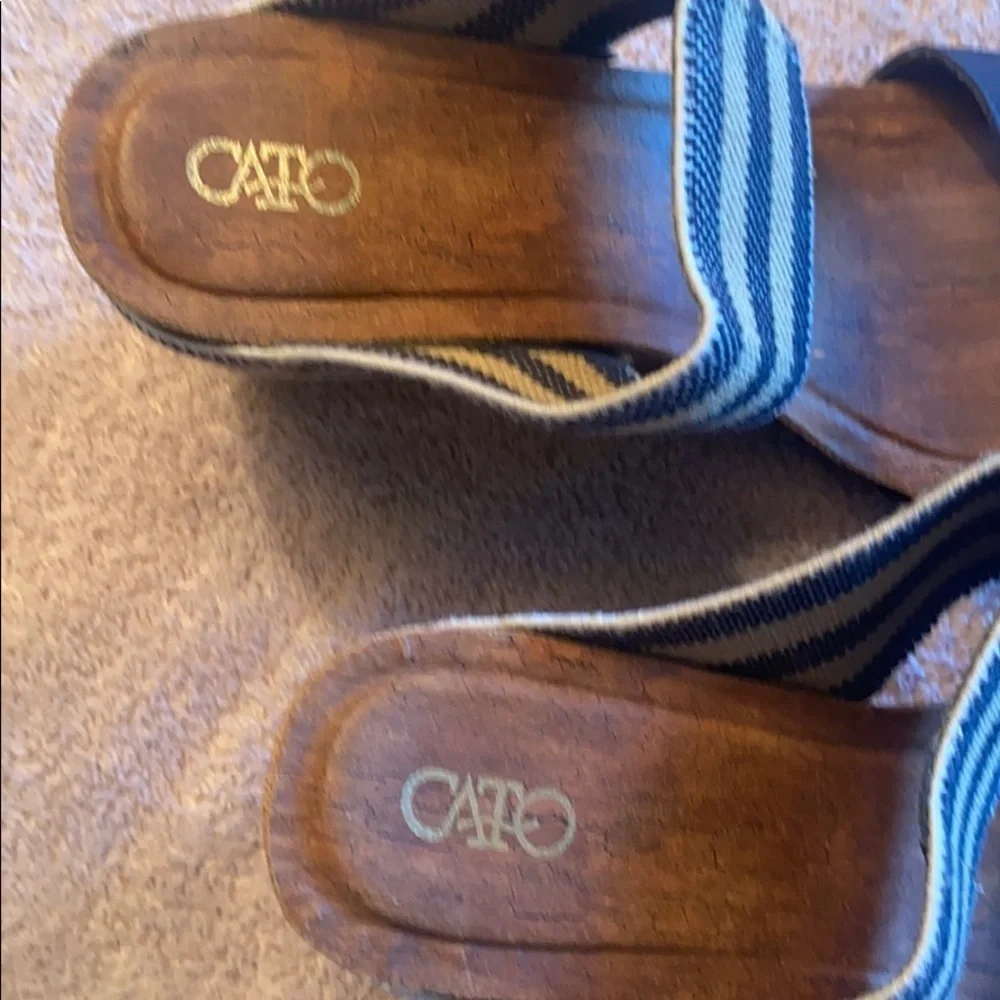 Cato Blue & Striped Wedge Sandals With Faux Wood Sole & Stud Detail Size 8M